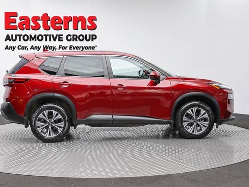 Used 2023 Nissan Rogue SV AWD/4WD image 4
