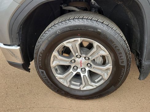 Used 2024 GMC Sierra 1500 SLT image 7
