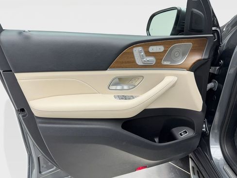 Used 2023 Mercedes-Benz GLE 350 4MATIC w/ Premium Package image 37