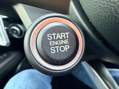 Used 2022 Alfa Romeo Stelvio Veloce AWD/4WD image 19