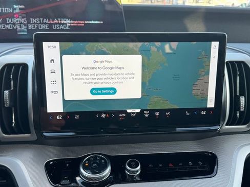 New 2026 Ford Expedition Active image 22