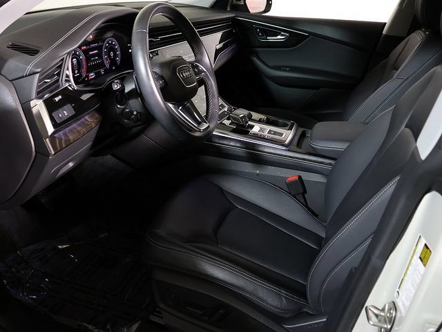 Used 2023 Audi Q8 Premium w/ Convenience Package AWD/4WD image 12