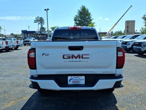 New 2026 GMC Canyon Elevation w/ Convenience Package RWD image 4