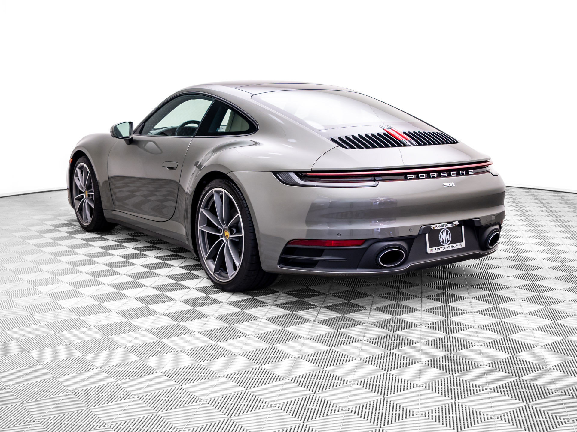 Used 2022 Porsche 911 Carrera w/ Premium Package RWD image 3