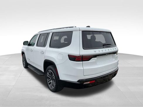 Used 2025 Jeep Wagoneer Series II image 6