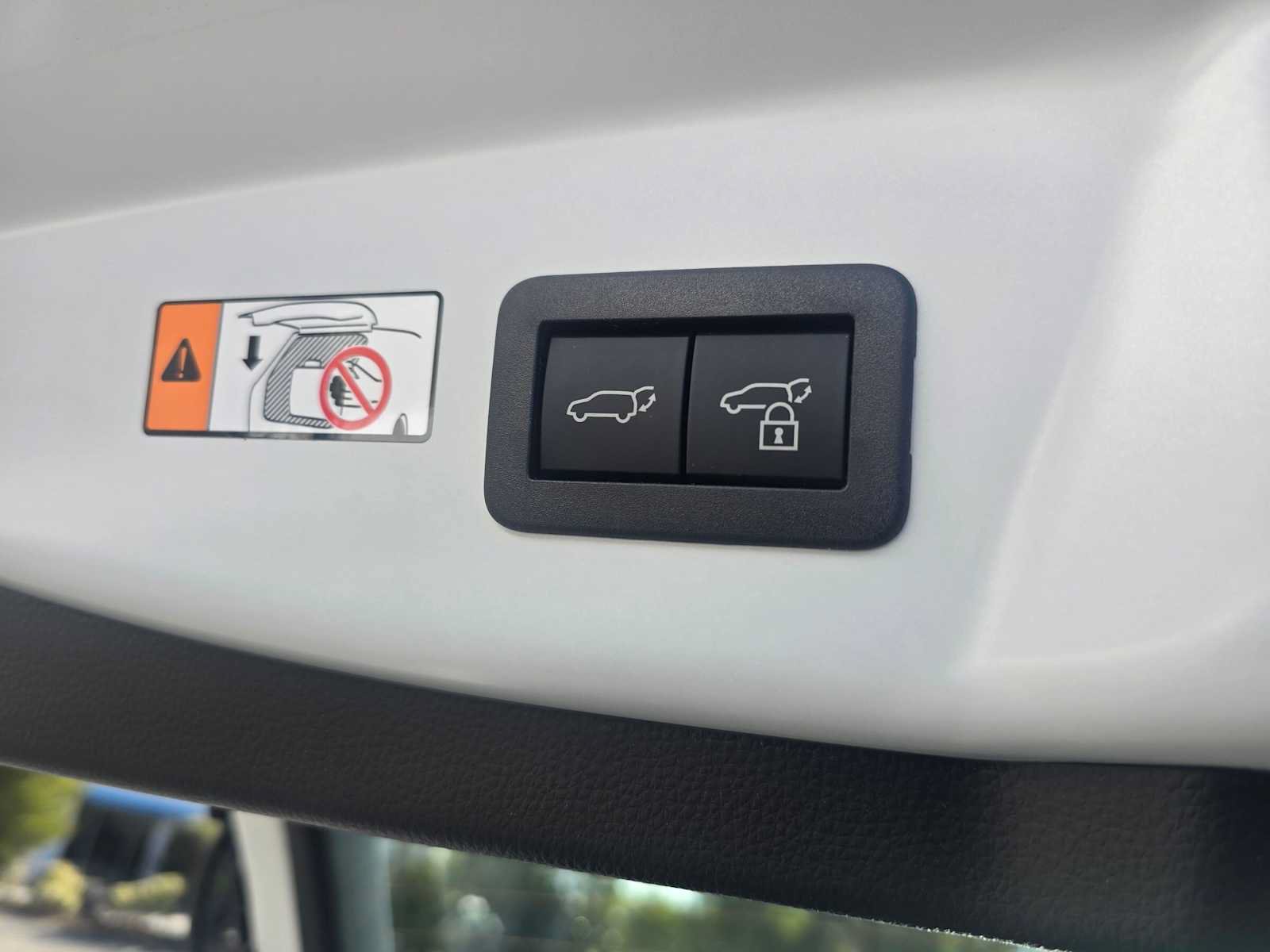 New 2027 Toyota Prius Limited AWD/4WD image 15