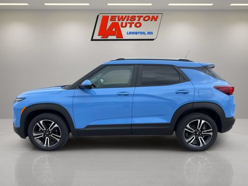 Certified 2024 Chevrolet TrailBlazer LT w/ LT Cold Weather Package AWD/4WD image 2