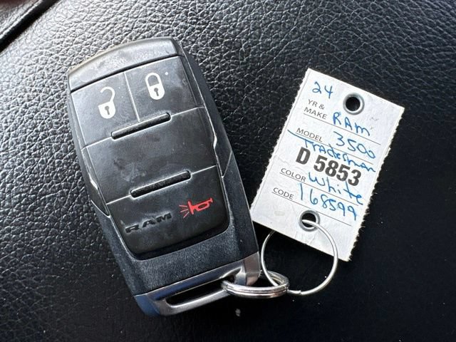 Used 2024 RAM 3500 Tradesman w/ Chrome Appearance Group AWD/4WD image 35