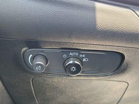 Used 2024 Buick Encore GX Sport Touring w/ Advanced Technology Package FWD image 25