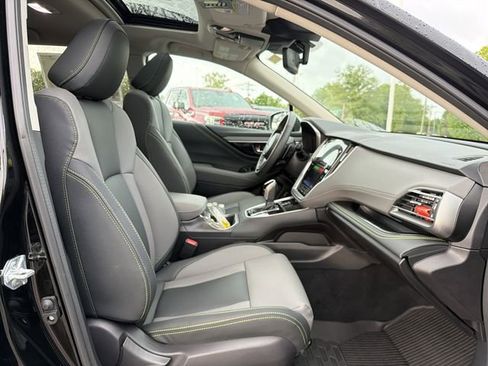 Used 2025 Subaru Outback Onyx Edition image 18