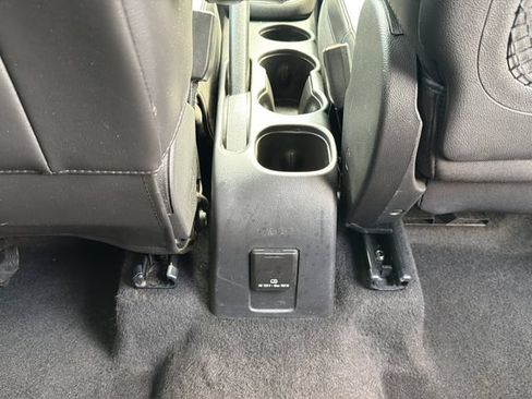 Used 2018 Chevrolet Trax LT w/ LT Convenience Package AWD/4WD image 26