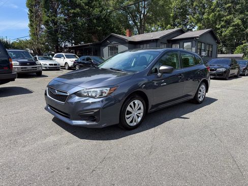 Used 2017 Subaru Impreza 2.0i AWD/4WD image 2