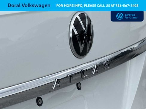 Certified 2023 Volkswagen Atlas Cross Sport SE FWD image 10