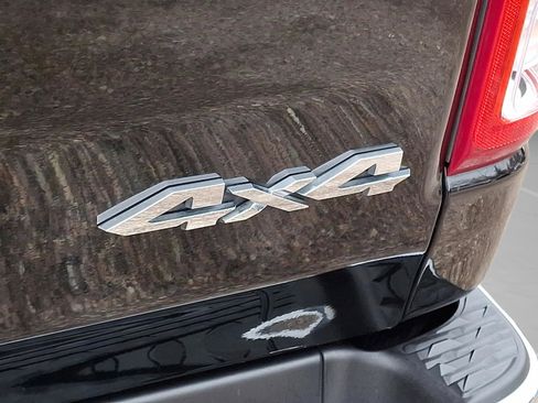 Certified 2022 RAM 1500 Big Horn image 30