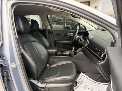 Used 2023 Kia Sportage EX image 21
