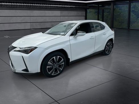 Used 2024 Lexus UX 250h FWD w/ Premium Package image 4