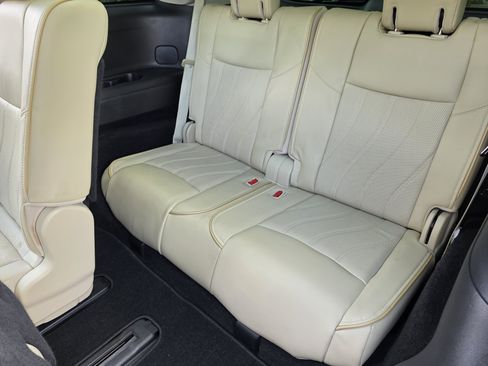 Used 2015 INFINITI QX60 FWD w/ Deluxe Touring Package image 32