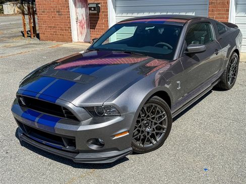 Used 2014 Ford Mustang Shelby GT500 w/ Equipment Group 821A RWD image 6