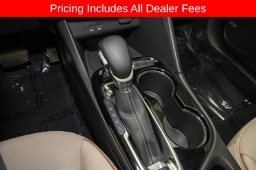 Used 2025 Buick Encore GX Avenir w/ Avenir Convenience Package FWD image 18