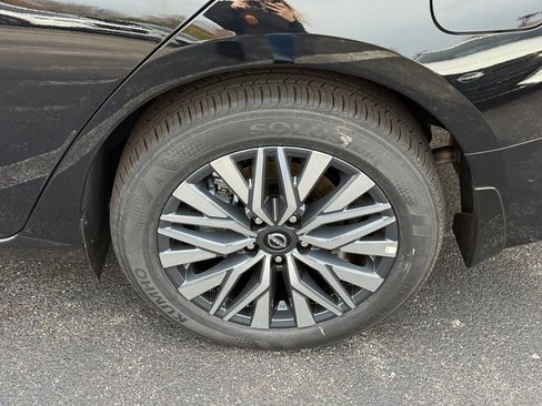 New 2025 Nissan Altima 2.5 SV w/ SV Premium Package image 10