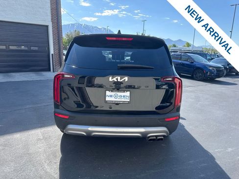 Used 2022 Kia Telluride SX w/ SX Prestige Package AWD/4WD image 6
