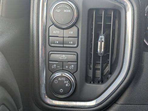 Used 2021 GMC Sierra 1500 SLE AWD/4WD image 12