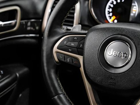 Used 2015 Jeep Grand Cherokee Overland AWD/4WD image 27