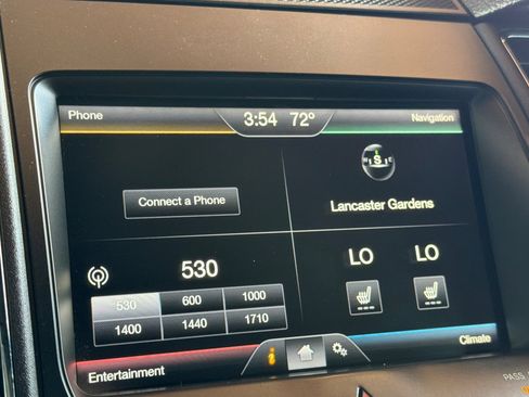 Used 2015 Ford Taurus SEL FWD image 19