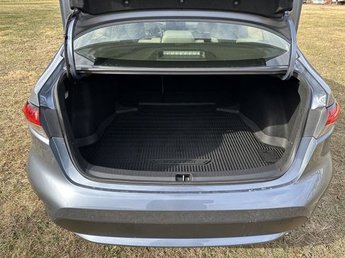 Used 2022 Toyota Corolla LE image 22