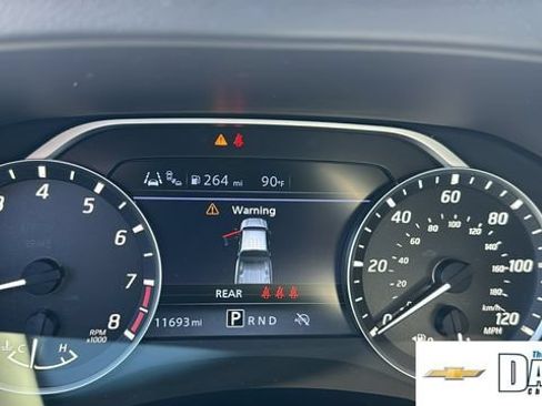 Used 2025 Nissan Frontier SV RWD image 16