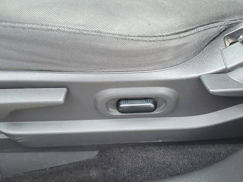 Used 2010 Ford Edge SEL image 23