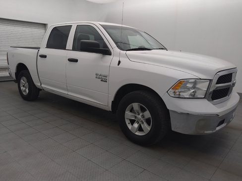 Used 2022 RAM 1500 Classic SLT RWD image 11