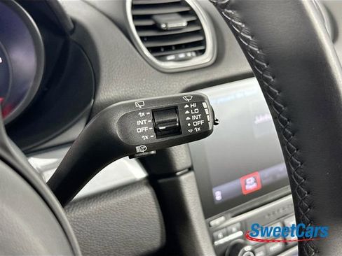 Used 2024 Porsche 718 Cayman image 15