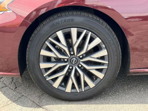 Used 2025 Nissan Altima 2.5 SV image 28