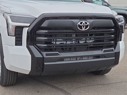New 2026 Toyota Tundra SR image 9