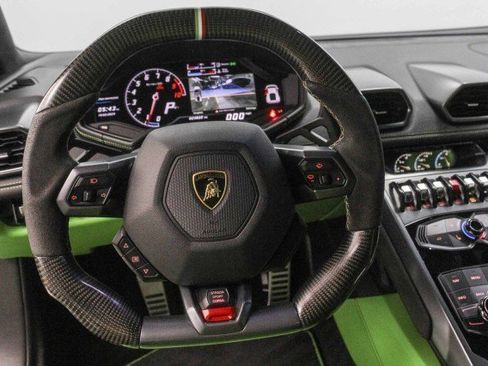 Used 2015 Lamborghini Huracan LP 610-4 image 24