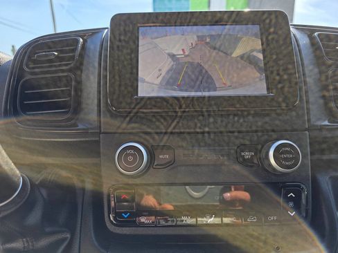 Used 2023 RAM ProMaster 2500 image 8