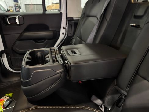 New 2025 Jeep Wrangler Unlimited Rubicon 392 image 8