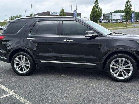 Used 2019 Ford Explorer Limited w/ Ford Safe & Smart Package AWD/4WD image 3