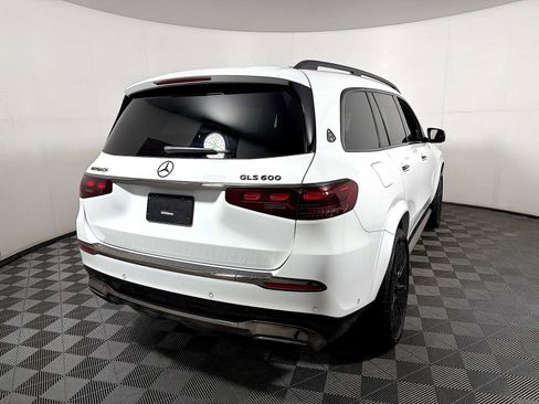 Used 2025 Mercedes-Benz Maybach GLS 600 4MATIC image 6