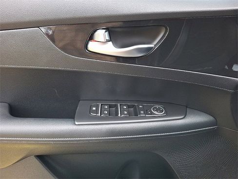 Certified 2024 Kia Forte GT-Line w/ GT-Line Premium Package image 12