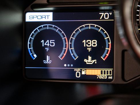 Used 2020 Ferrari Portofino RWD image 45