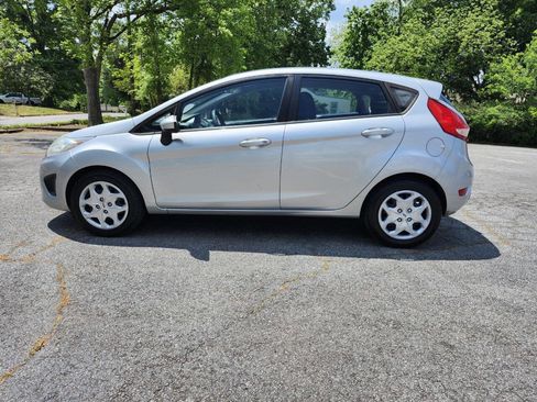 Used 2012 Ford Fiesta SE image 13