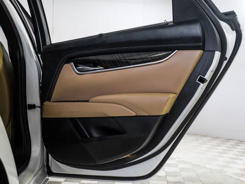 Used 2018 Cadillac XTS Platinum FWD image 46