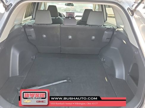Used 2024 Toyota RAV4 XLE AWD/4WD image 9