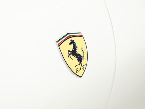 Certified 2022 Ferrari Roma image 22