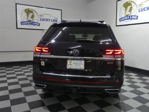 Used 2022 Volkswagen Atlas SEL AWD/4WD image 8