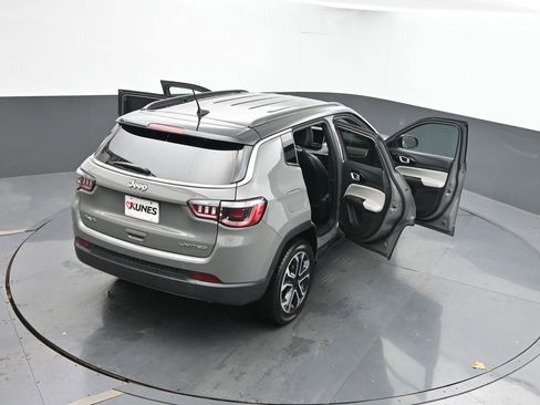 Used 2024 Jeep Compass Limited image 53