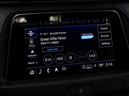 Used 2021 Cadillac XT4 Premium Luxury FWD image 33