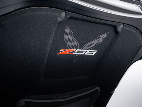 Used 2017 Chevrolet Corvette Z06 w/ Chrome Badge Package image 21